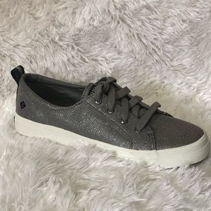 women's crest vibe confetti sneaker